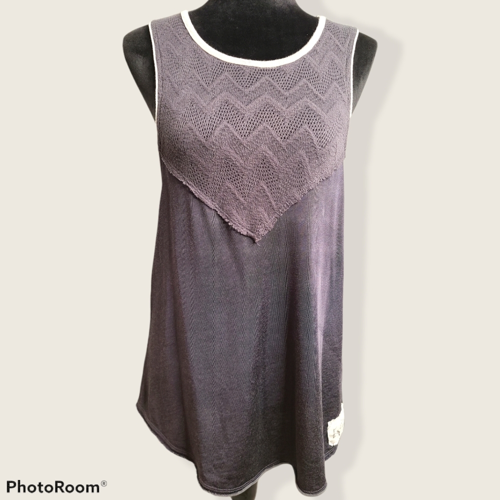 Free People graphic back top